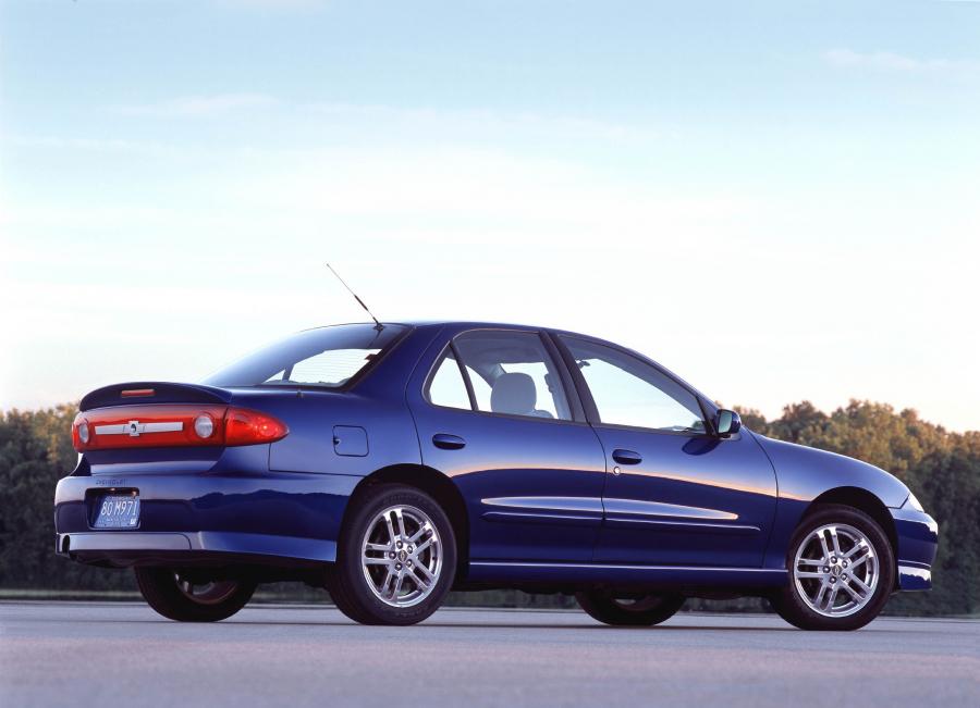  Chevrolet Cavalier 2003 года  (фото 6 из 13)